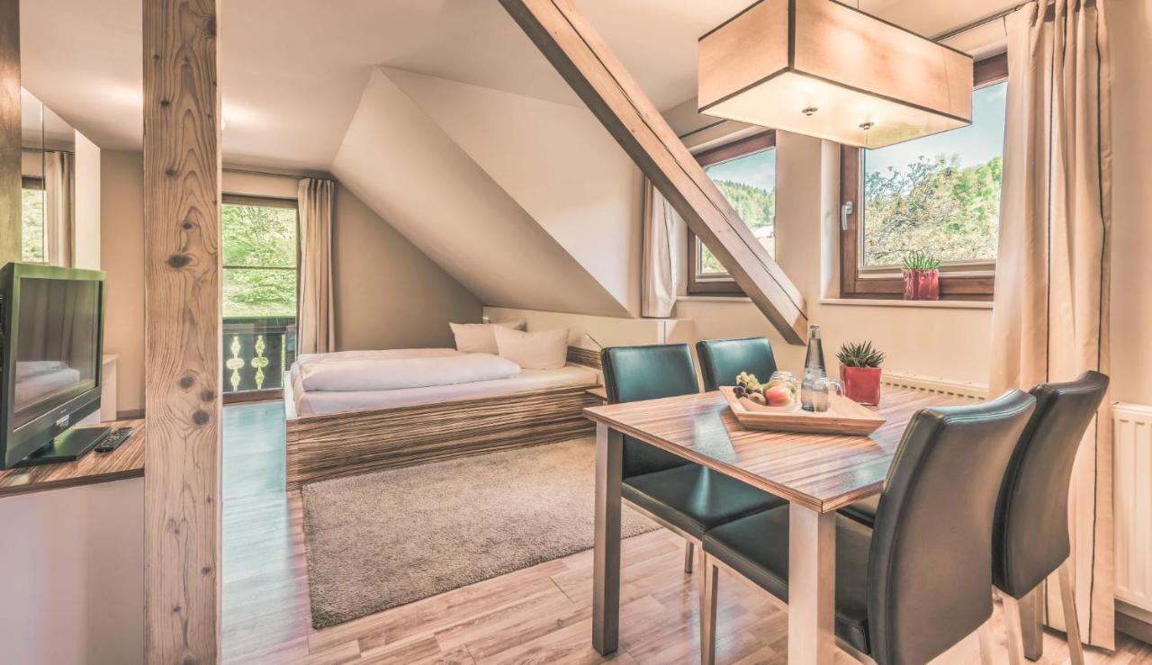 Boutique Wellnesshotel Landmann Steinen  Екстериор снимка